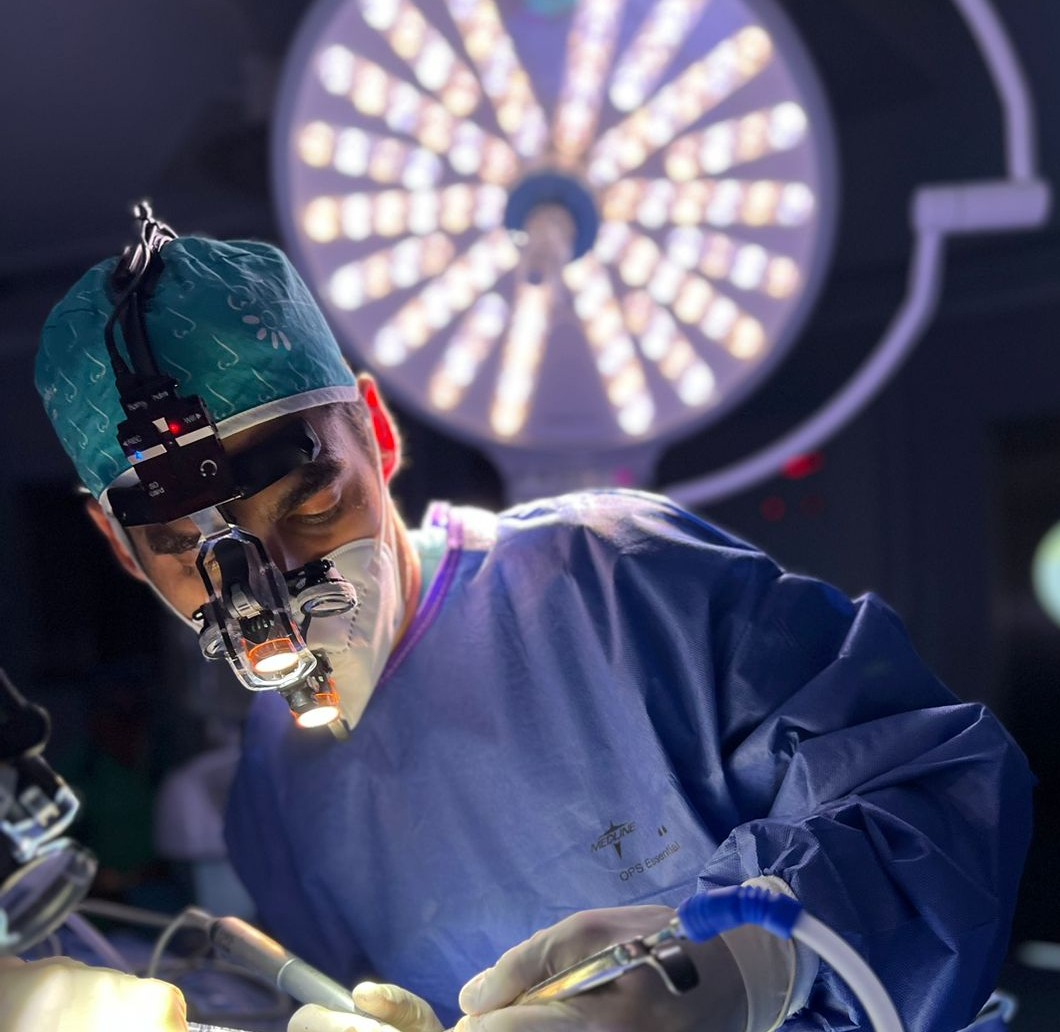 Dr. Franklin Mariño otorrino especialista en rinoplastia y cierre de perforación septal